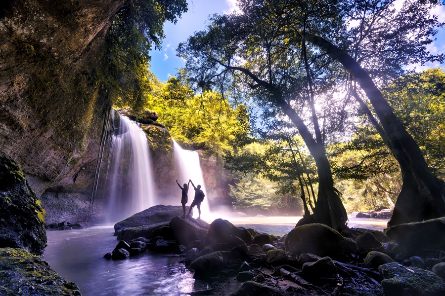 Thailand Khao Yai National Park waterval met 2 mensen