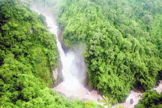 Thailand - Khao Yai - Nationaal park watervallen bergen natuur