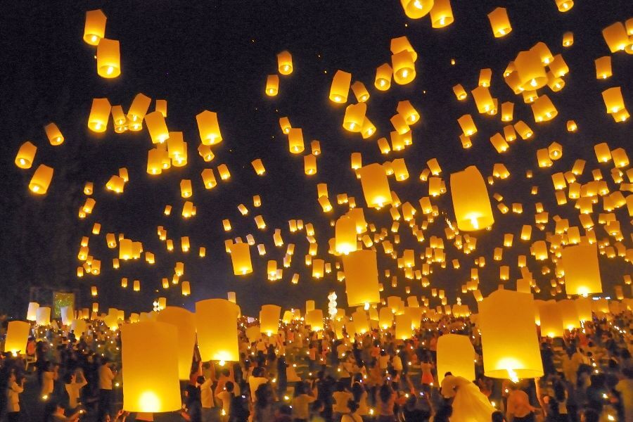 Blog Thailand - Loy Kratong feest van water en licht lampionnen - Loi Krathong Festival