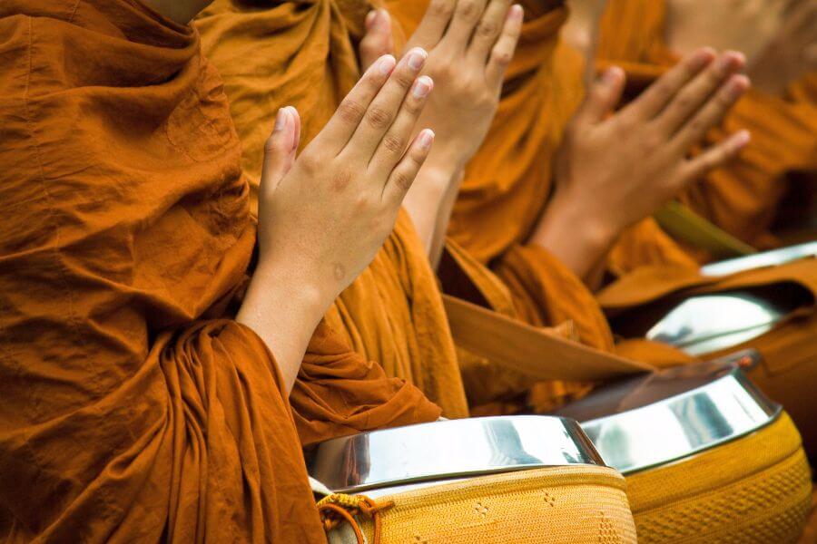 Blog - Thailand - monniken boeddhistisch - Dos and donts in Thailand