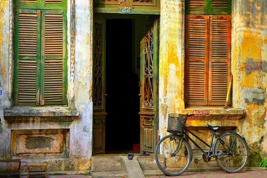 Blog - Vietnam -Hanoi oude stad koloniale architectuur - Boek een vakantie in Vietnam voor het te laat is