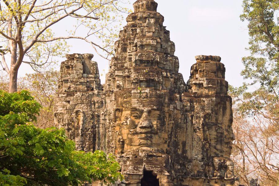 Cambodja - Angkor Wat Poort met Boeddha Hoofden Siem Reap - Individuele rondreis Compleet Cambodja