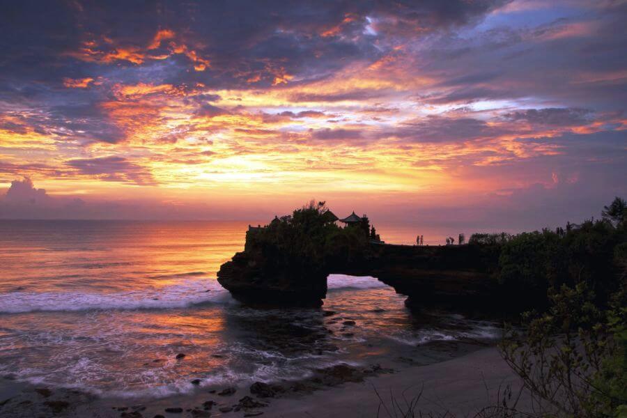 Indonesie - Tanah Lot Zonsondergang - Hoogtepunten van Bali