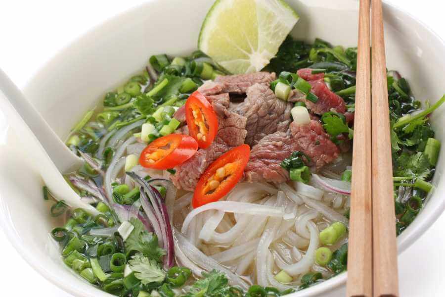 Vietnam - Vietnamese noodle soep - Hanoi street food tour