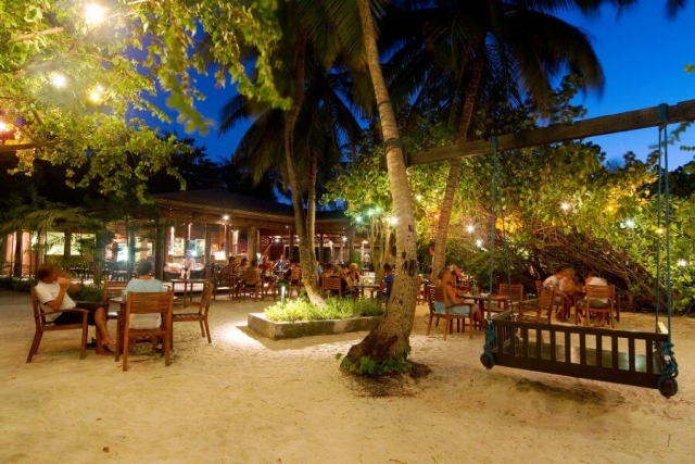 Malediven - Embudu Village
