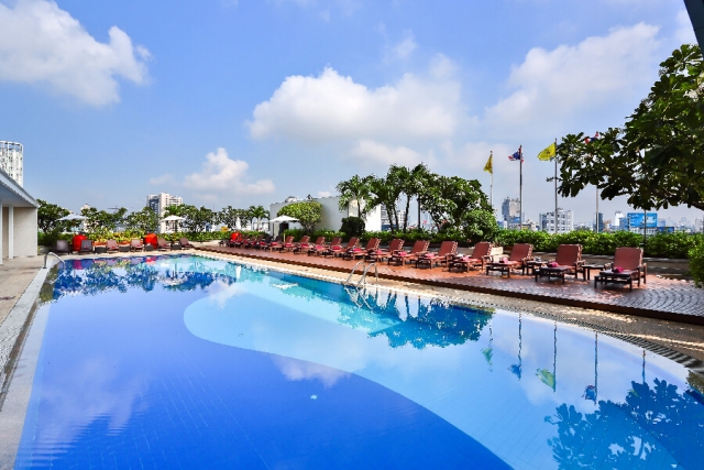 Thailand - Hotel - Eastin Hotel Makkasan Bangkok Swimming Pool (2)
