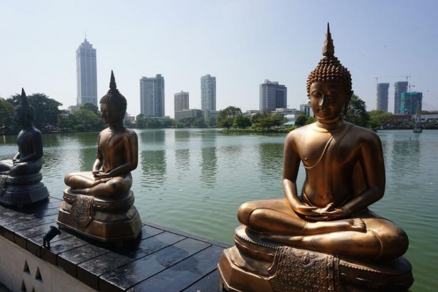 Sri Lanka - Colombo Boeddha beelden - 005