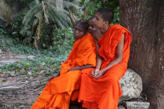 Sri Lanka - Monniken boeddhisme - 061