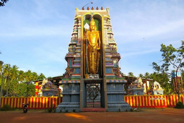 Sri Lanka - Kalpitya Hindu Temple - 01