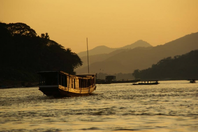 Laos - Slowboat - 01