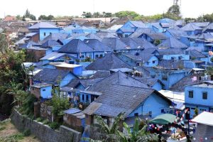 Indonesie Java Malang Arema blauwe huizen
