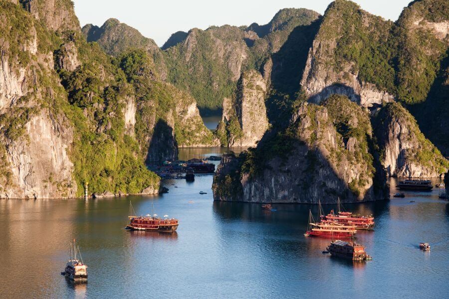 Vietnam - Halong Bay 01