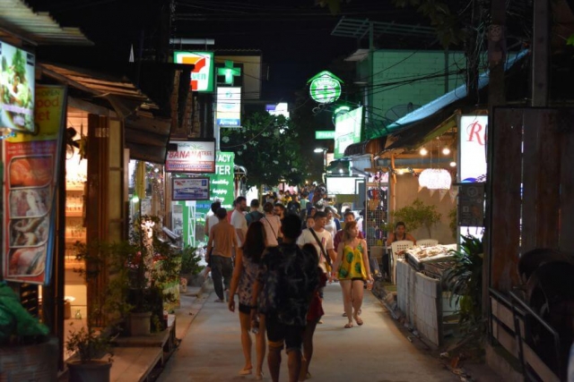 Thailand Koh Lipe walking street