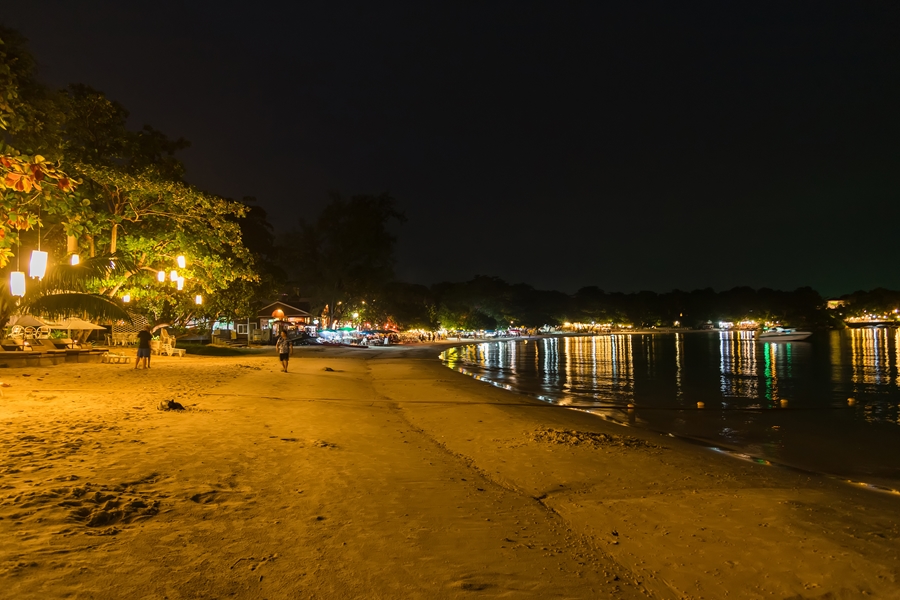 Thailand Koh Samet Sfeervolle avond op het strand