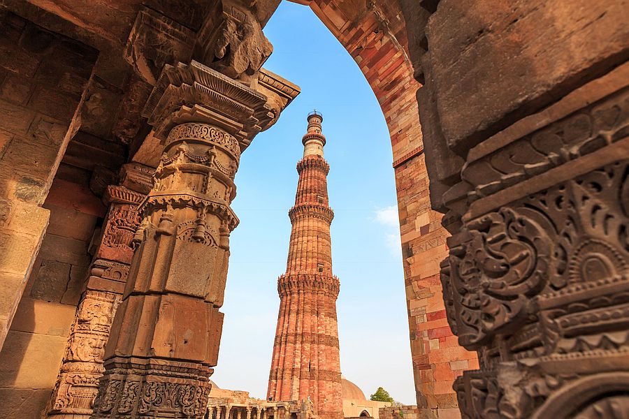 Qutub minar tower Delhi 03